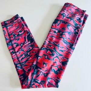 Lululemon Wunder Train 3/4 leggings in tie Chroma Clash Multi size 4